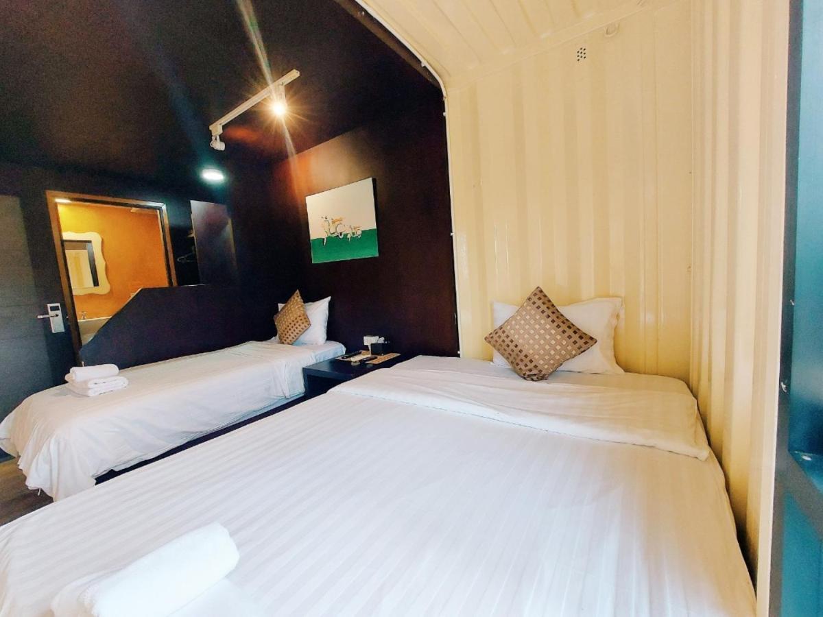 Retro Box Hotel Чумпхон Экстерьер фото